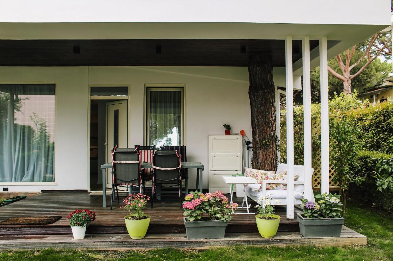 Ivy Lalzi Bay Beach House Durrës Extérieur photo