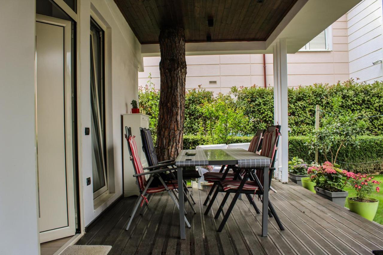 Ivy Lalzi Bay Beach House Durrës Extérieur photo
