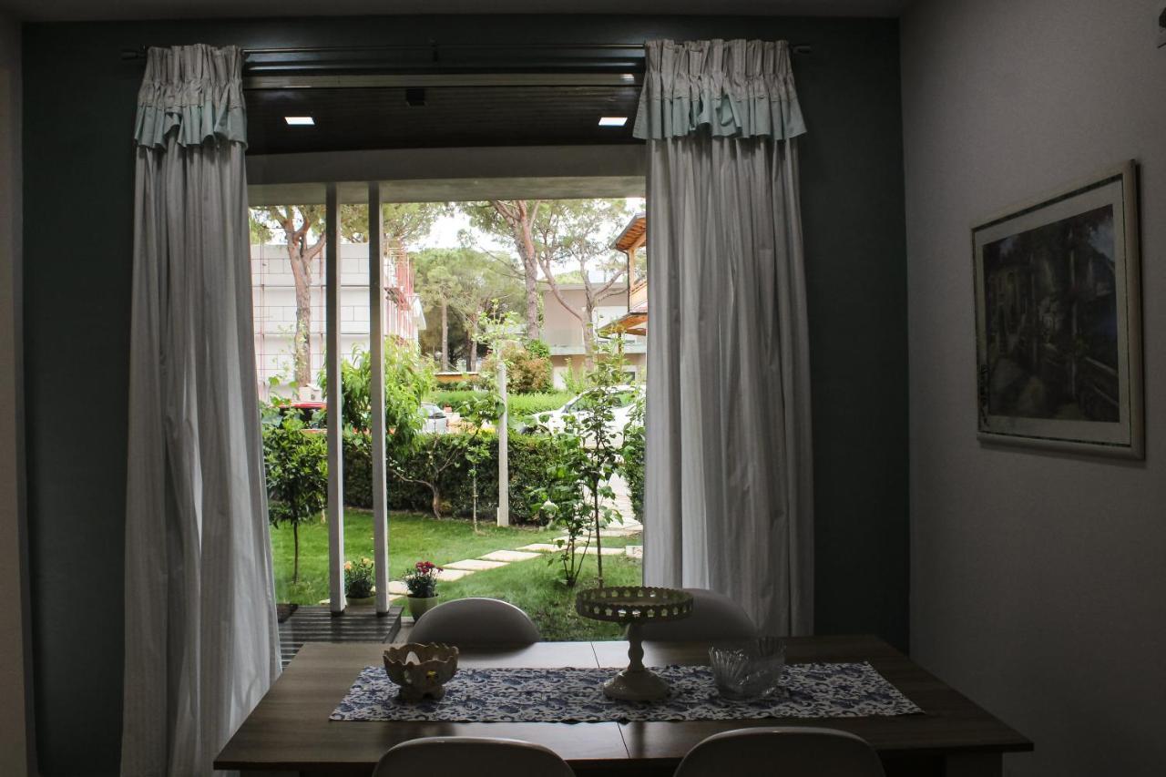 Ivy Lalzi Bay Beach House Durrës Extérieur photo